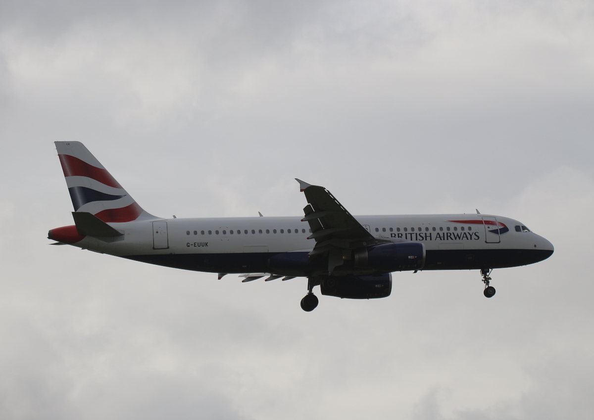 British Airways, Airbus A 320-232, G-EUUK, BER, 10.10.2025