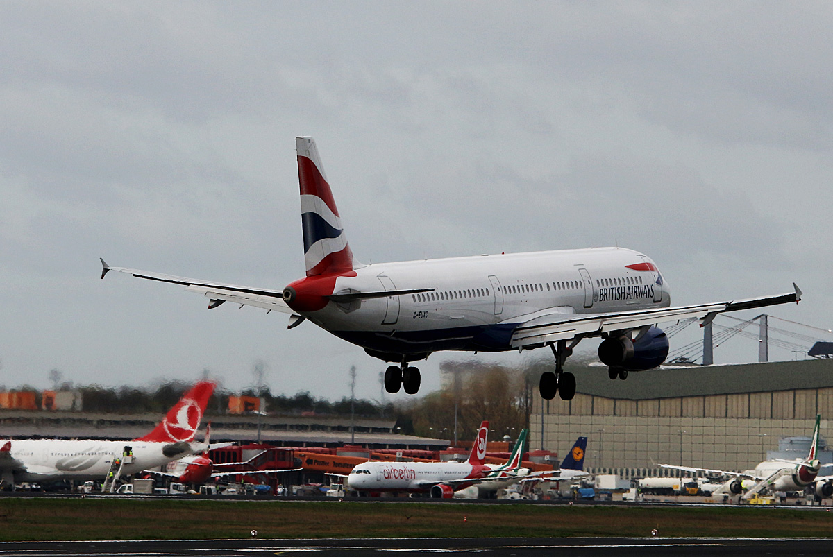 British Airways, Airbus A 321-231, G-EUXC, TXL, 14.04.2017