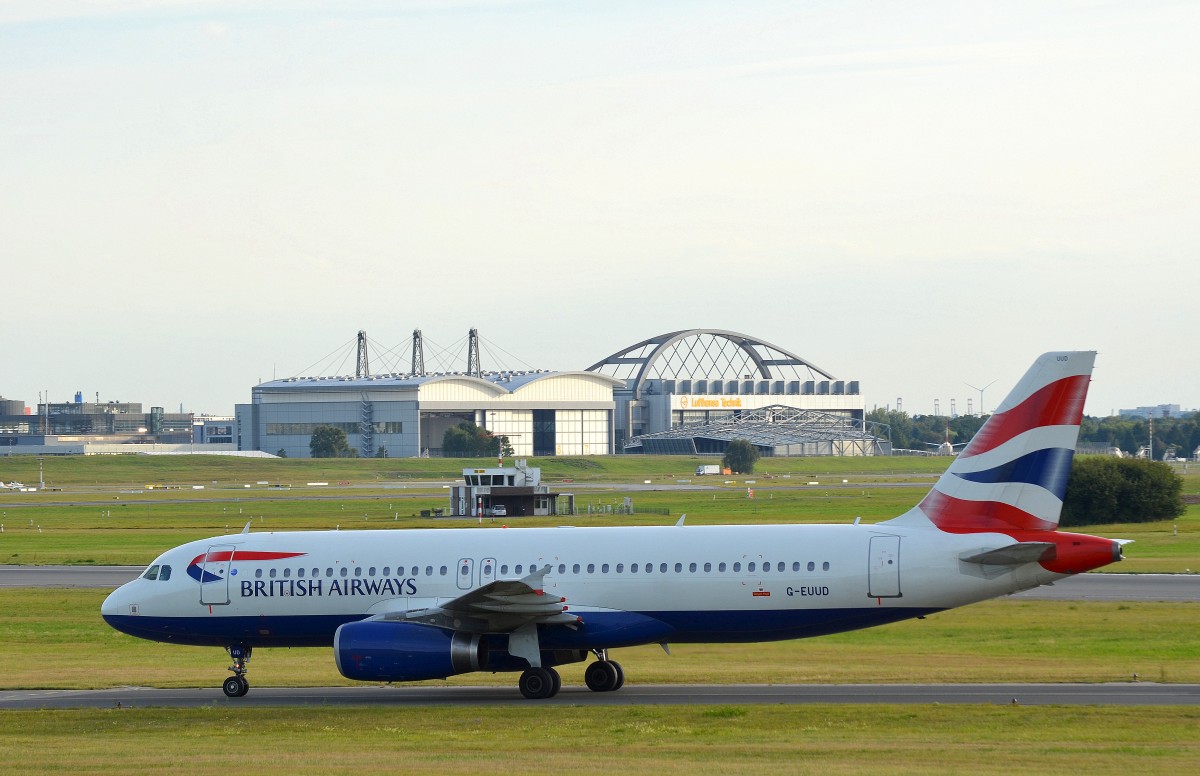 British Airways Airbus A320 G-EUUD rollt in Hamburg Fulsbüttel am 28.08.14 zum Gate.