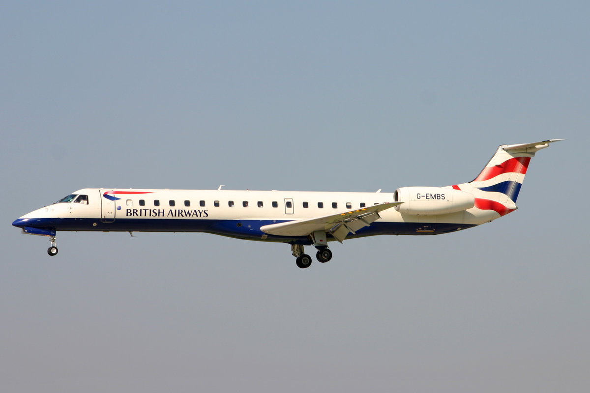 British Airways CitiExpress, G-EMBS, Embraer ERJ-145EU, msn: 14500357, 02.Juni 2005, ZRH Zürich, Switzerland.