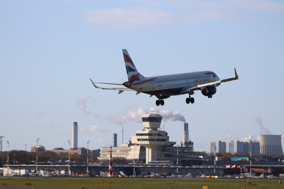 British Airways-CityFlyer, ERJ-190-100SR, G-LCYR, TXL, 30.10.2017