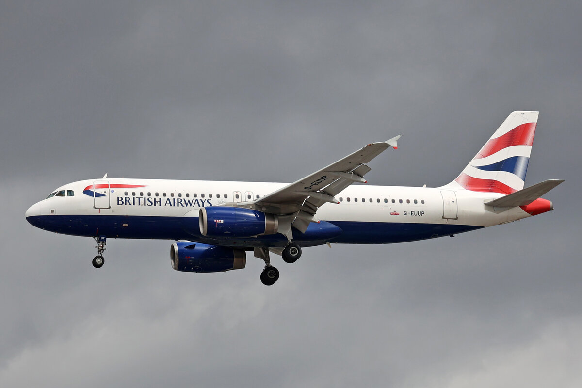 British Airways, G-EUUP, Airbus A320-232, msn: 2038, 03.Juli 2023, LHR London Heathrow, United Kingdom.