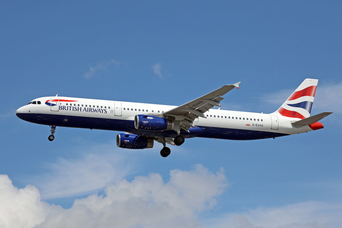 British Airways, G-EUXG, Airbus A321-231, msn: 2351, 05.Juli 2023, LHR London Heathrow, United Kingdom.