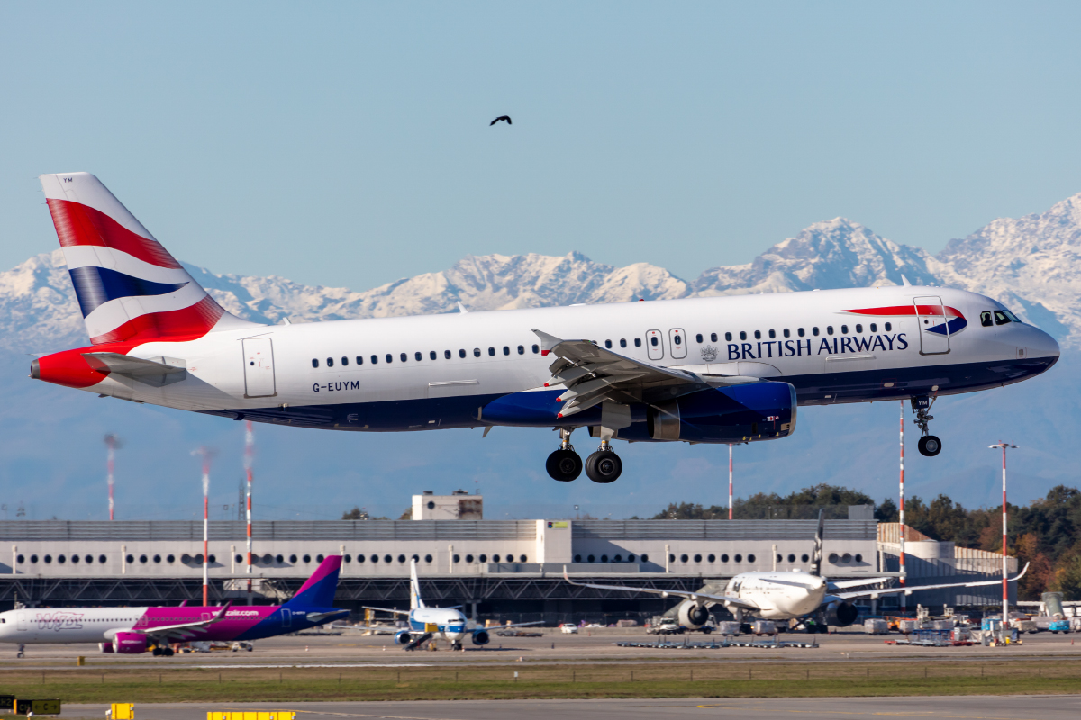 British Airways, G-EUYM, Airbus, A320-232, 06.11.2021, MXP, Mailand, Italy