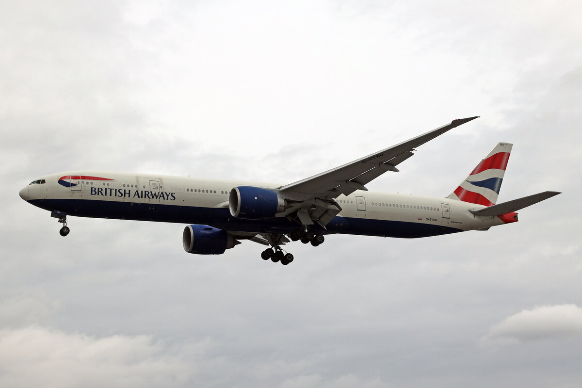 British Airways, G-STBD, Boeing B777-336ER, msn: 38695/968, 04.Juli 2023, LHR London Heathrow, United Kingdom.