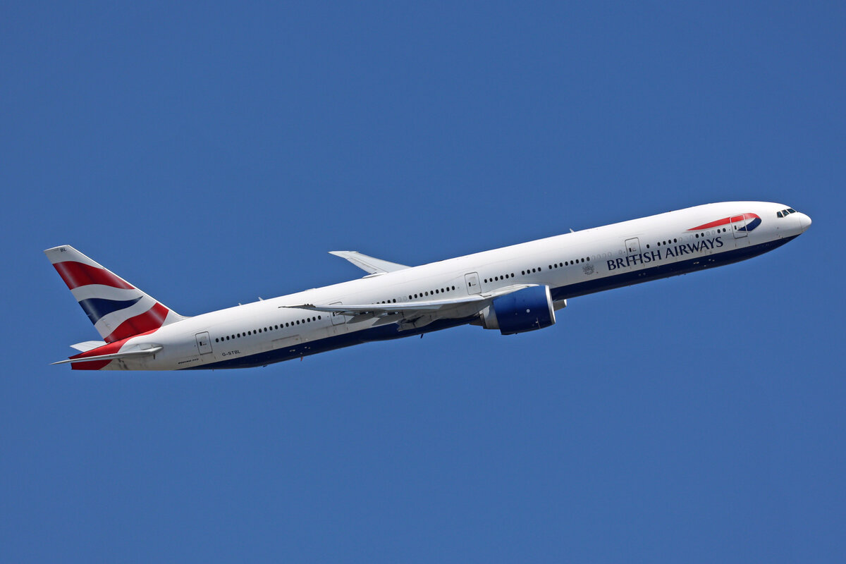 British Airways, G-STBL, Boeing B777-336ER, msn: 42124/1221, 07.Juli 2023, LHR London Heathrow, United Kingdom.