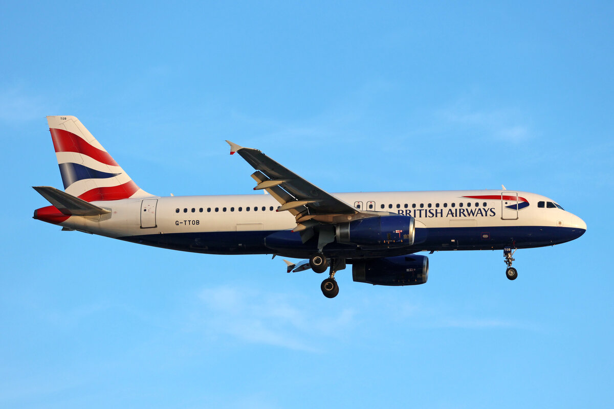 British Airways, G-TTOB, Airbus A320-232, msn: 1687, 06.Juli 2023, LHR London Heathrow, United Kingdom.