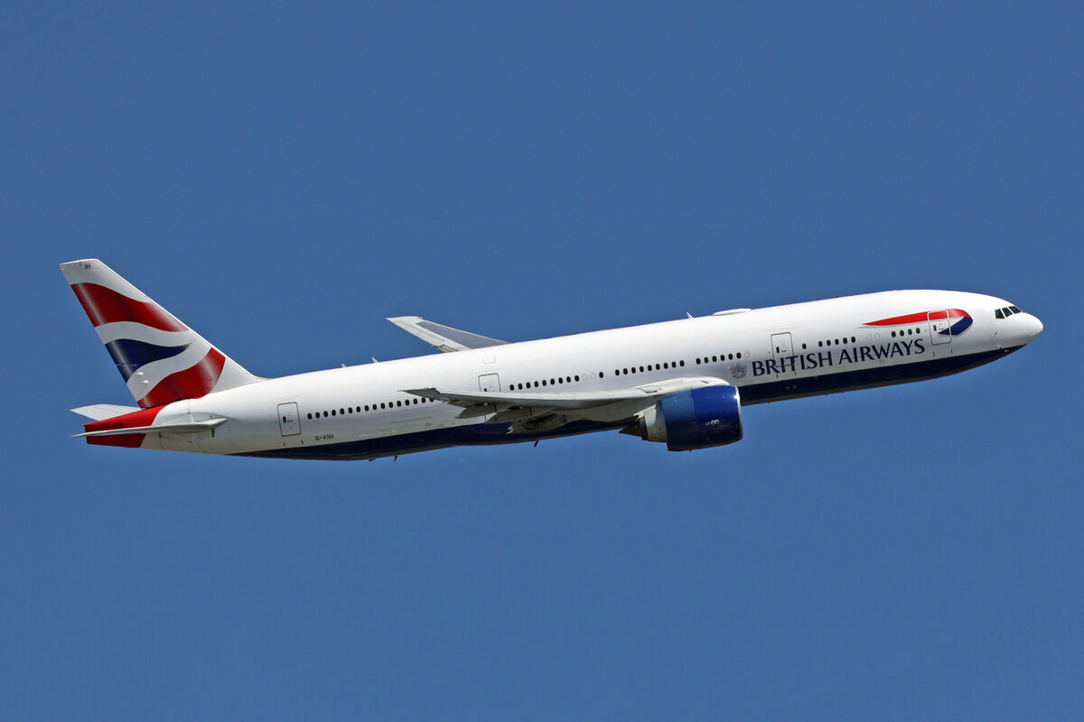 British Airways, G-VIIH, Boeing B777-236ER, msn: 27490/70, 07.Juli 2023, LHR London Heathrow, United Kingdom.