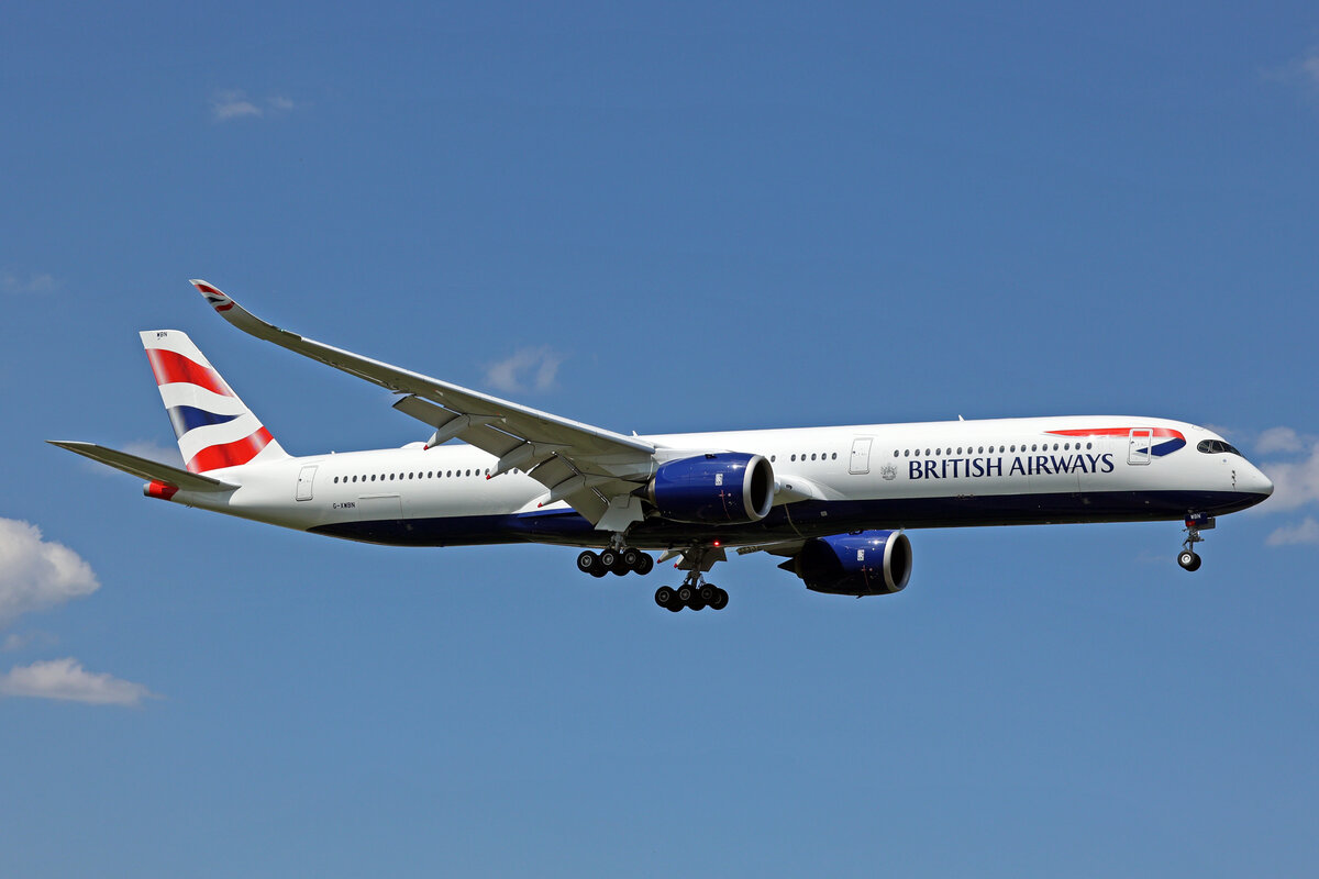 British Airways, G-XWBN, Airbus A350-1041, msn: 609, 07.Juli 2023, LHR London Heathrow, United Kingdom.