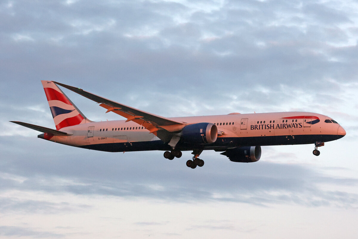 British Airways, G-ZBKC, Boeing B787-9, msn: 38621/360, 03.Juli 2023, LHR London Heathrow, United Kingdom.
