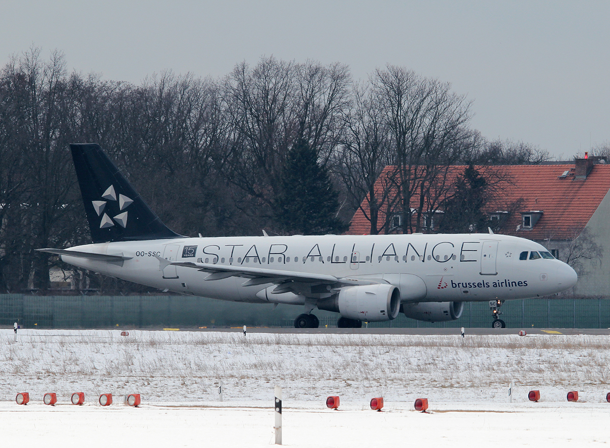 Brussels Airlines A 319-112 OO-SSC kurz vor dem Start in Berlin-Tegel am 01.04.2013