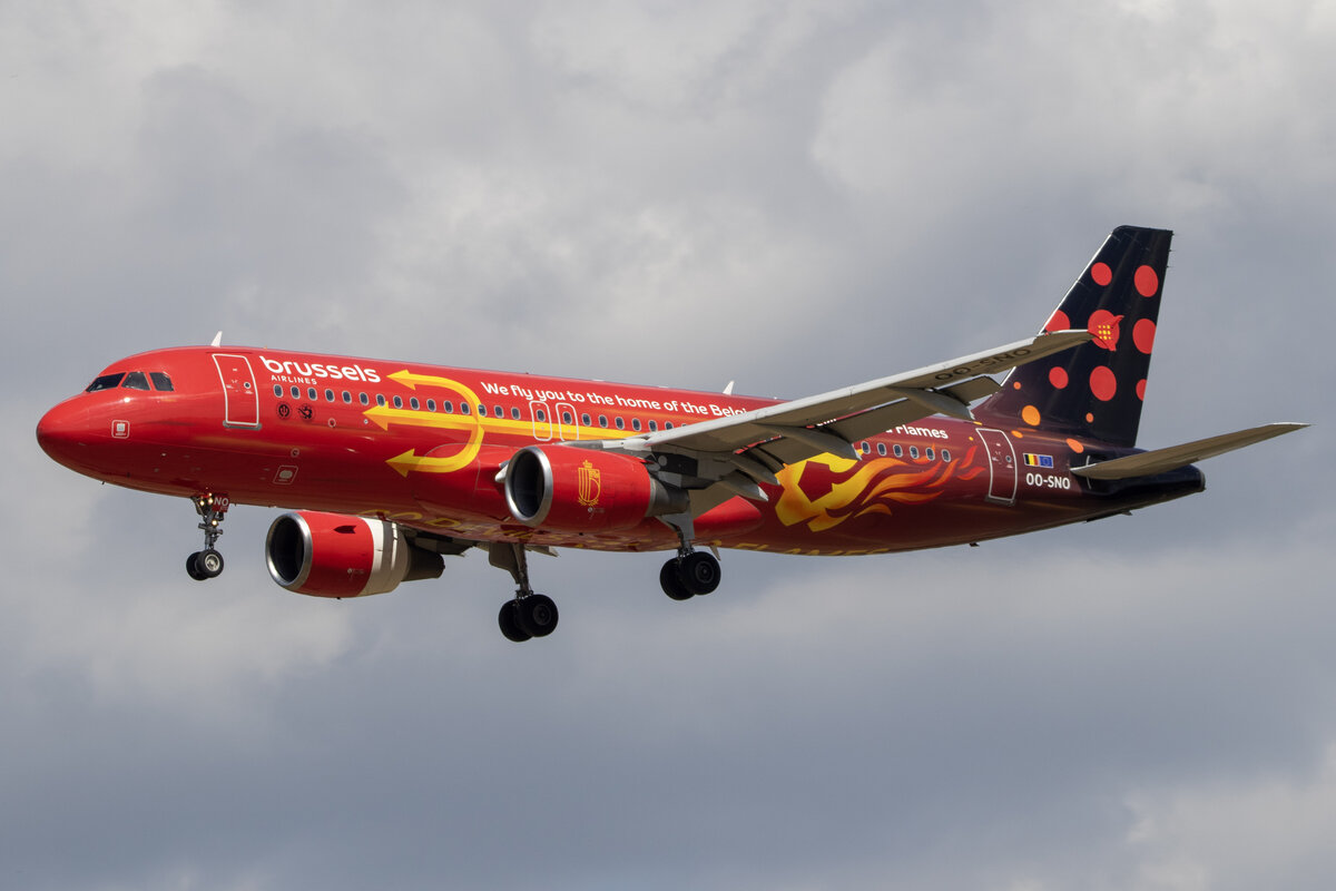 Brussels Airlines A320 OO-SNO  RedDevils  c/s am 28.07.2024 in Br�ssel