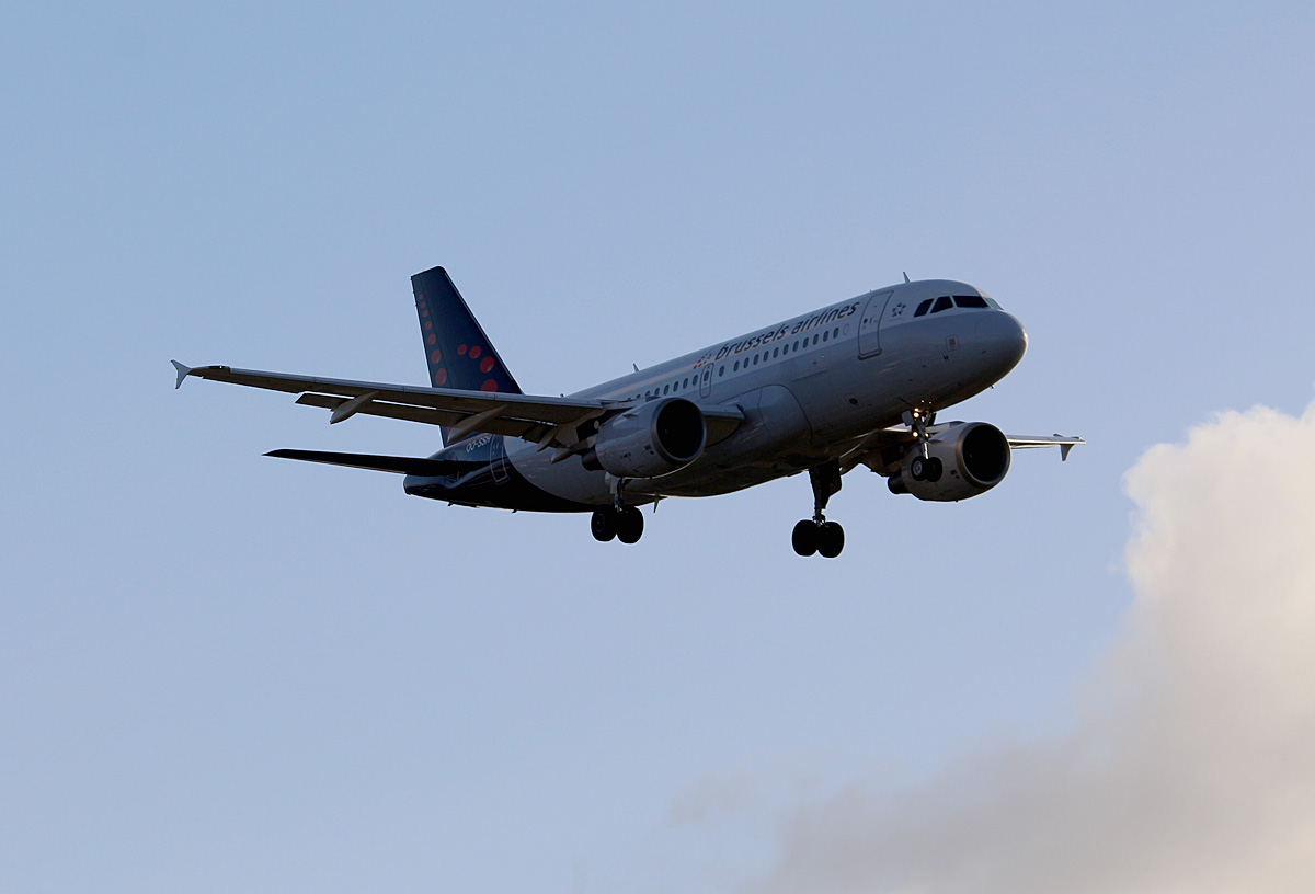 Brussels Airlines, Airbus A 319-112, OO-SSH, TXL, 27.11.2016