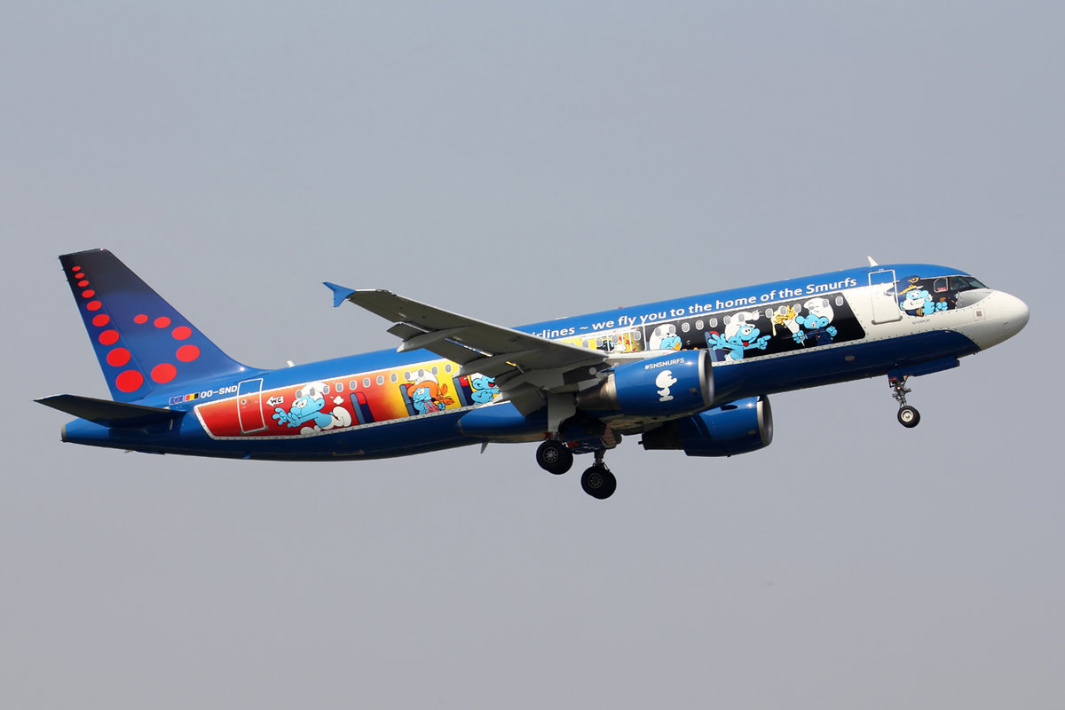 Brussels Airlines Airbus A320-214 OO-SND beim Start in Brüssel 21.4.2018