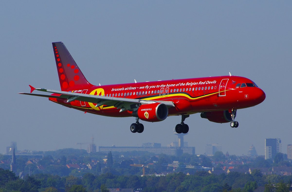 Brussels Airlines  Airbus A320, OO-SNA, Red Devils-Livery, 02.09.2018 Brüssel