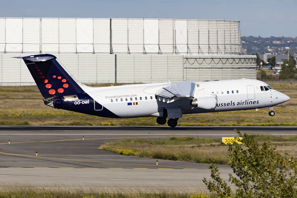 Brussels Airlines, OO-DWI, BAe, ARJ-100, 29.09.2015, TLS, Toulouse, France 




