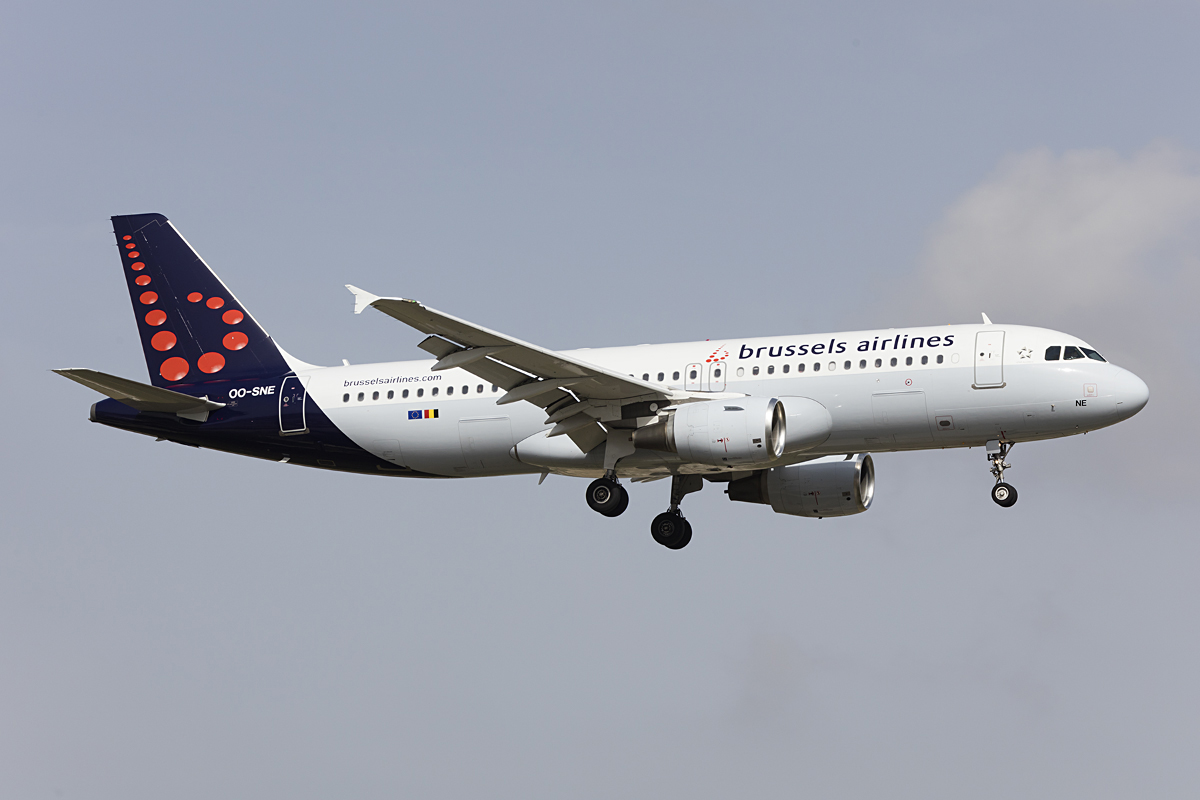 Brussels Airlines, OO-SNE, Airbus, A320-214, 27.10.2016, AGP, Malaga, Spain 


