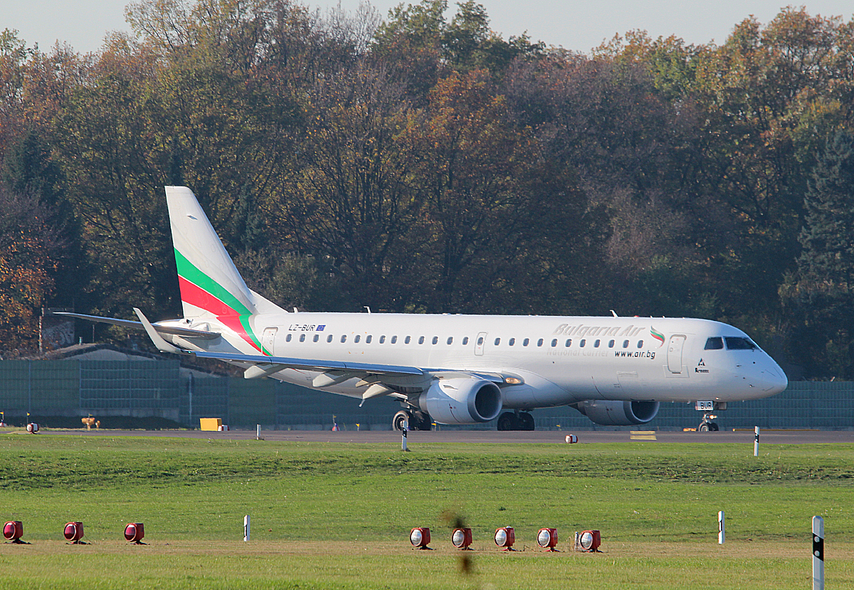 Bulgaria Air ERJ-190-100AR LZ-BUR kurz vor dem Start in Berlin-Tegel am 31.10.2013