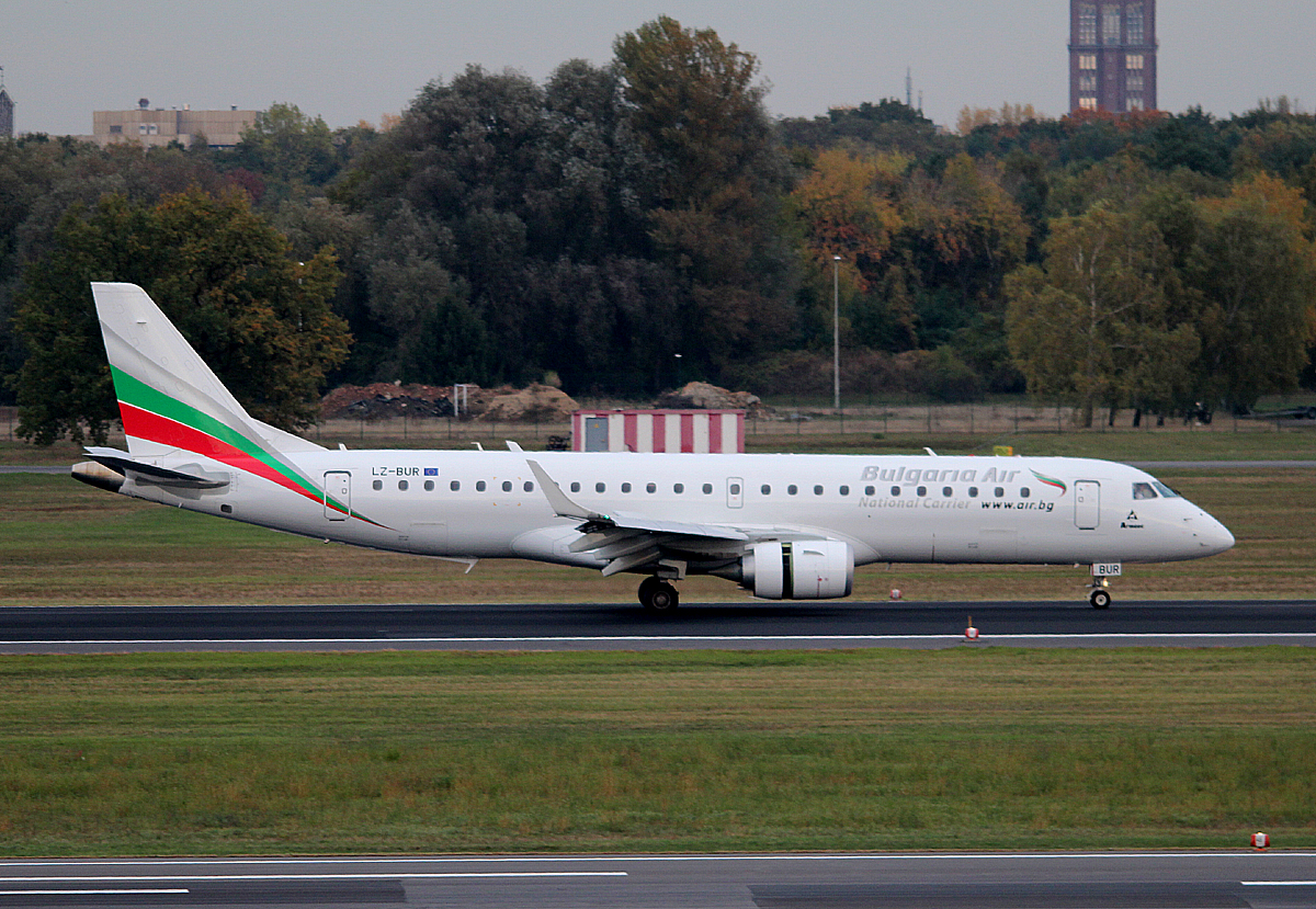 Bulgaria Air ERJ-190-100AR LZ-BUR nach der Landung in Berlin-Tegel am 19.10.2013