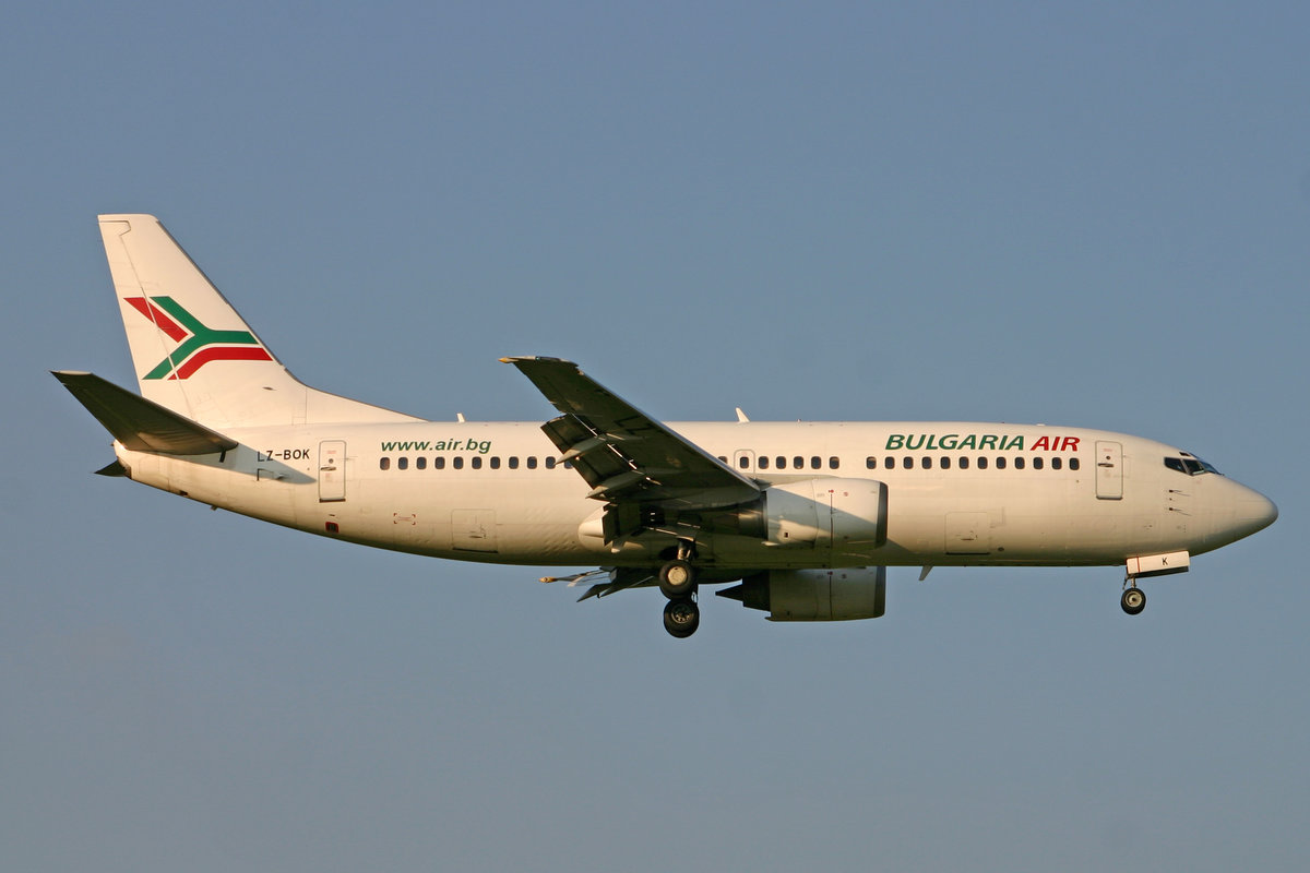 Bulgaria Air, LZ-BOK, Boeing 737-3M8, msn: 24023/1675, 17.August 2005, ZRH Zürich, Switzerland.