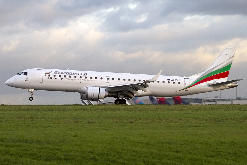 Bulgaria Air, LZ-PLO, Embrear, ERJ-190, 23.10.2013, CDG, Paris, France




