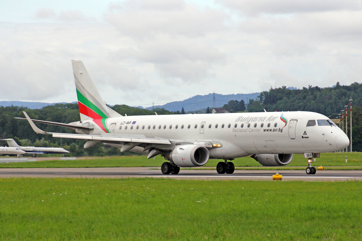 Bulgaria Air, LZ-VAR, Embraer ERJ-190AR, msn: 19000496, 11.Juli 2021, ZRH Zürich, Switzerland.