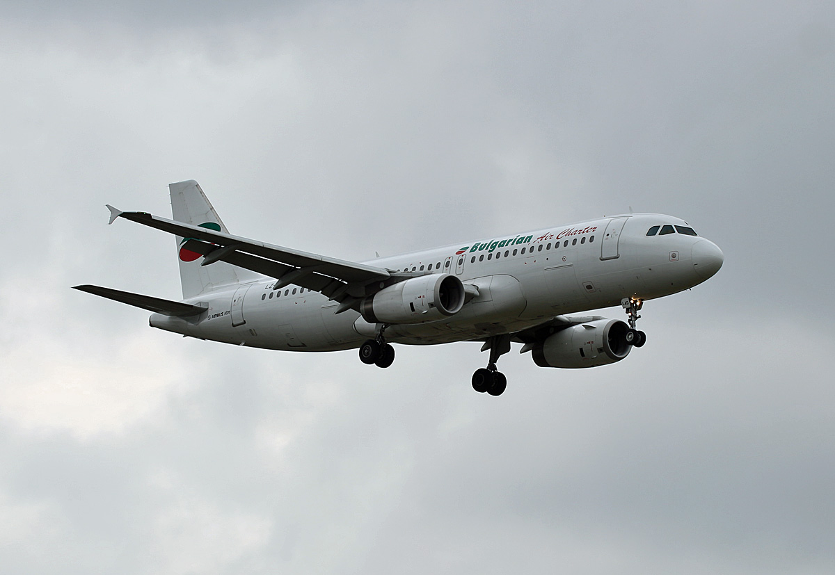 Bulgarian Air Charter, Airbus A320-231, LZ-LAD, TXL, 04.08.2019