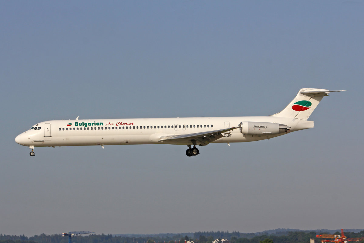 Bulgarian Air Charter, LZ-LDT, McDonnell Douglas MD-82, msn: 53058/1927, 25.Juni 2019, ZRH Zürich, Switzerland.