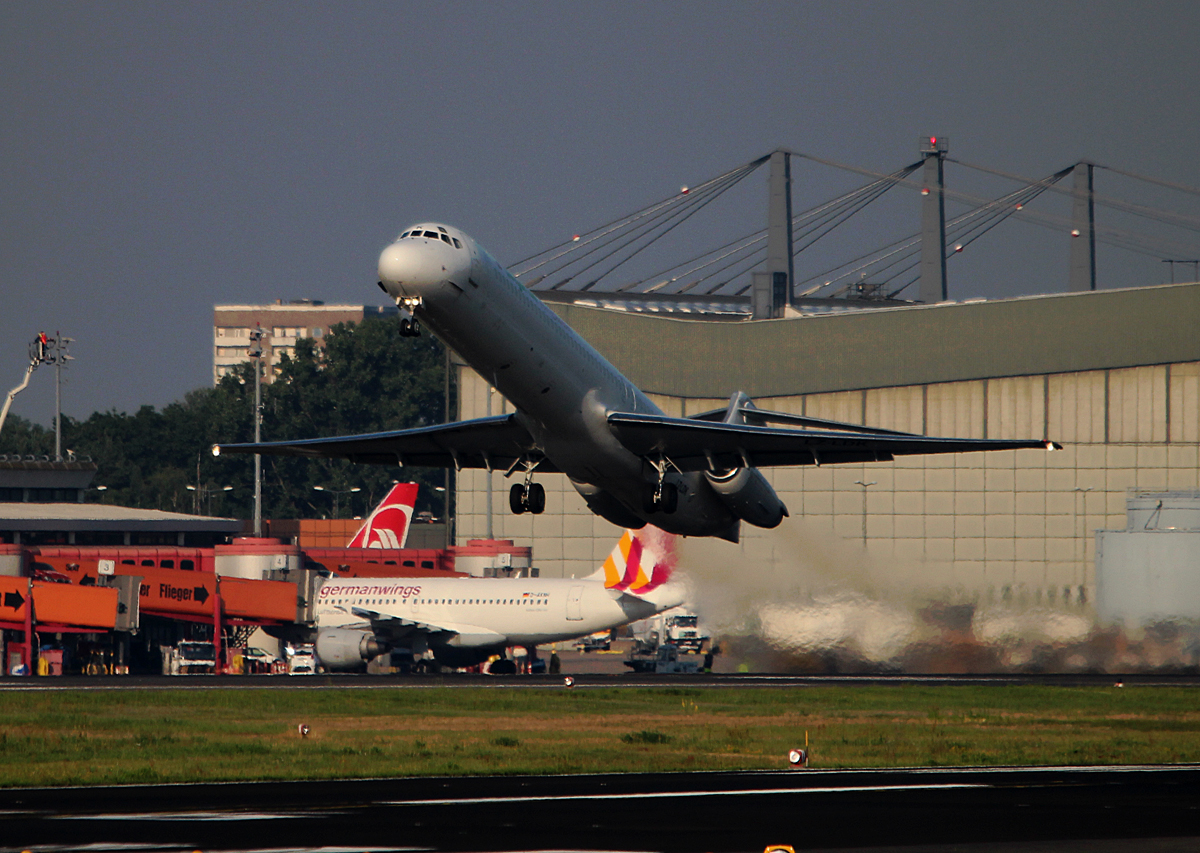 Bulgarian Air Charter MD 82 LZ-LDK beim Start in Berlin-Tegel am 11.07.2014