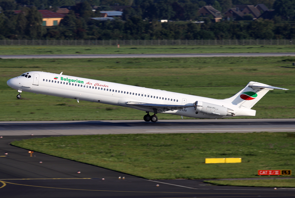 Bulgarian Air Charter MD-82 LZ-LDU beim Takeoff auf 23L in DUS / EDDL / Düsseldorf am 20.08.2014