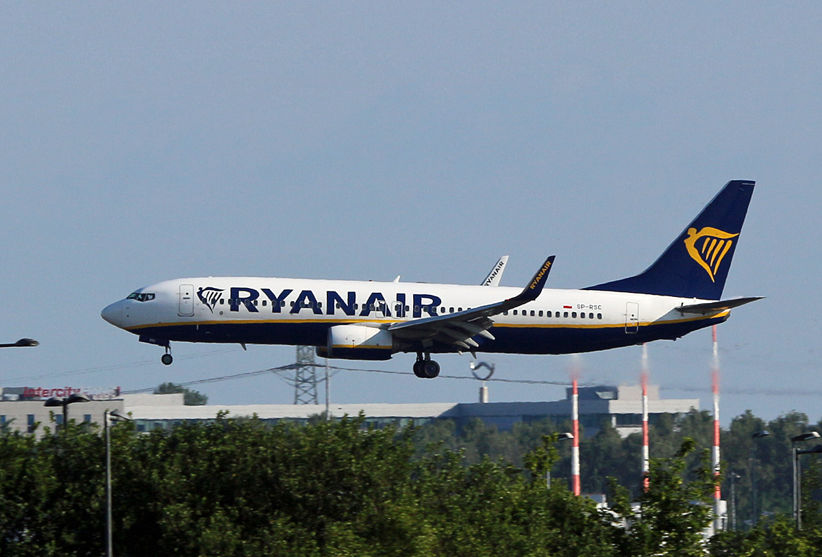 Buzz(Ryanair), Boeing B 737-8AS, SP-RSC, BER, 29.06.2025