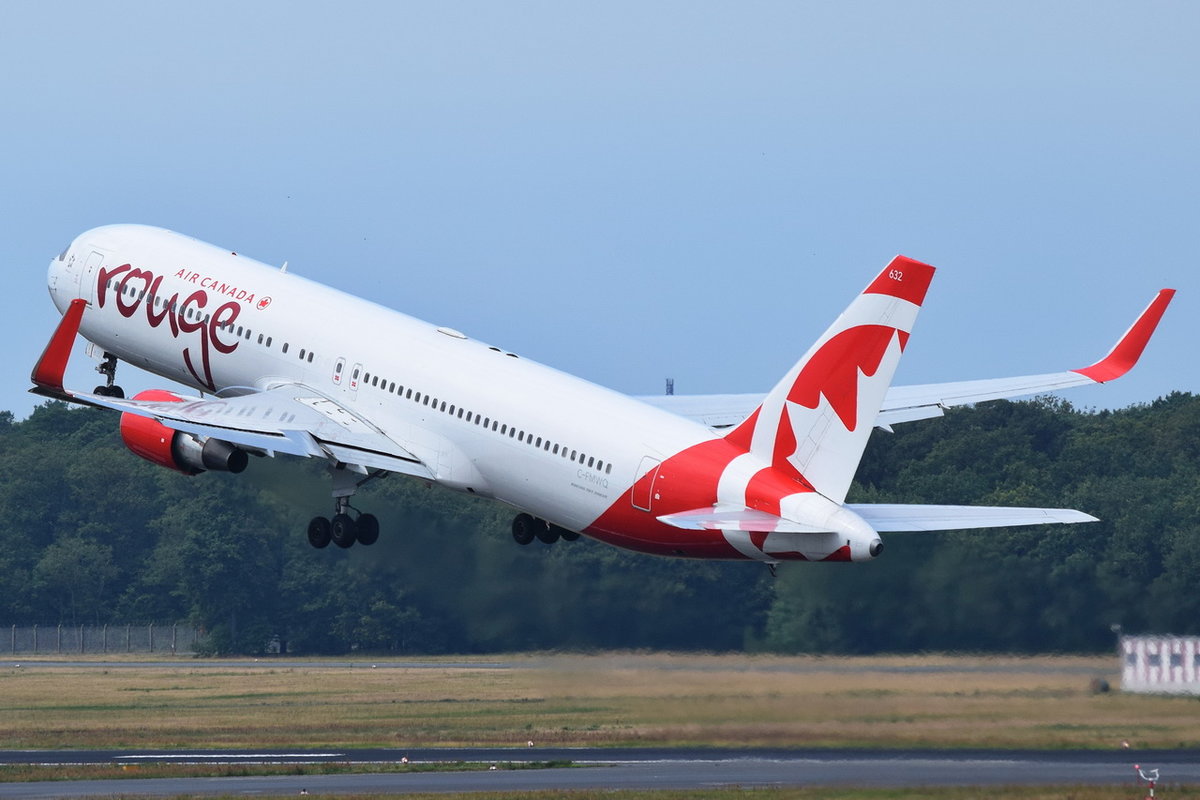 C-FMWQ Air Canada Rouge Boeing 767-333(ER)(WL)  , TXL , 13.07.2018
