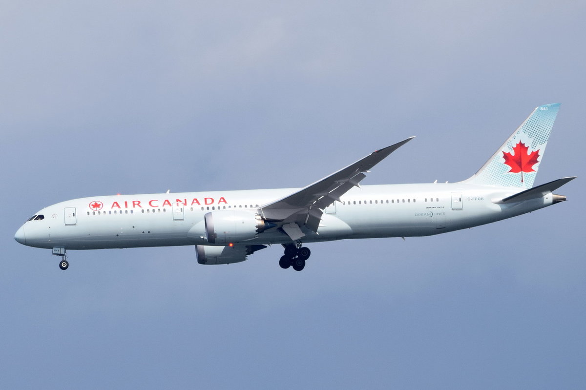 C-FPQB Air Canada Boeing 787-9 Dreamliner  beim Landeanflug in Frankfurt am 06.08.2016