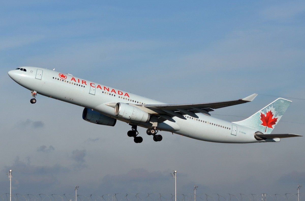 C-GFAH Air Canada Airbus A330-343   am 05.12.2015 gestartet in München