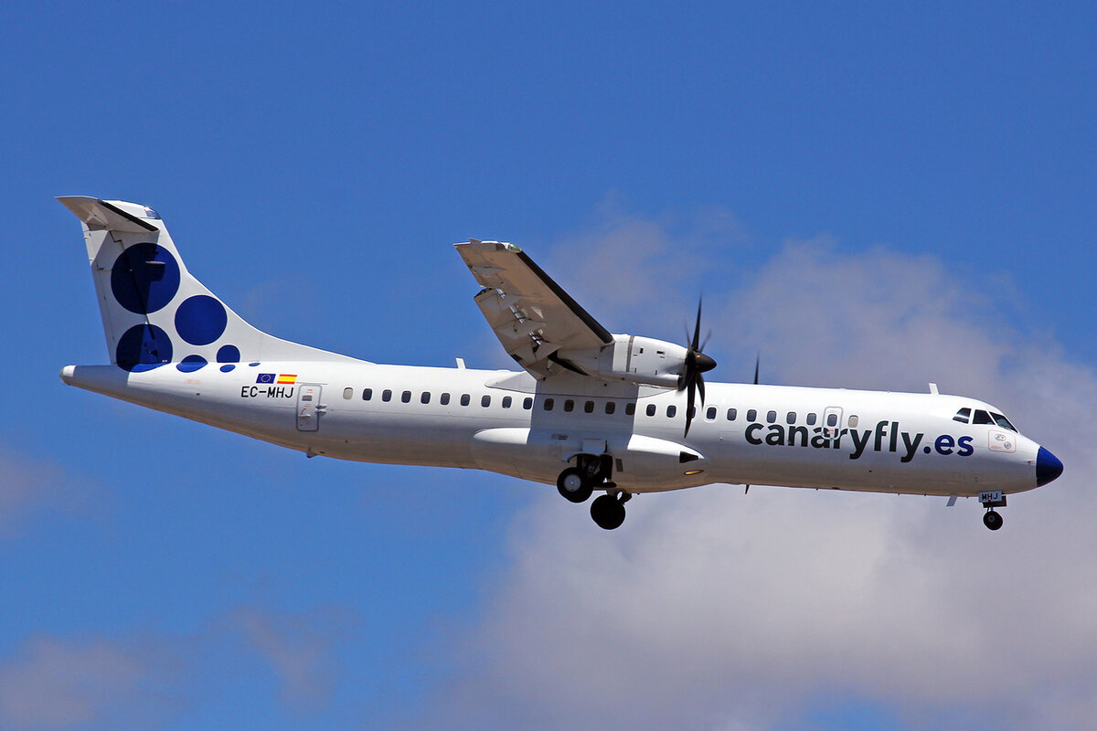 CanaryFly, EC-MHJ, ATR 72-212A(500), msn: 982, 30.Mai 2022, ACE Lanzarote, Spain.