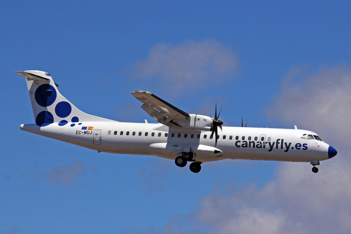CanaryFly, EC-MUJ, ATR-72-212A(500), msn: 879, 30.Mai 2022, ACE Lanzarote, Spain.