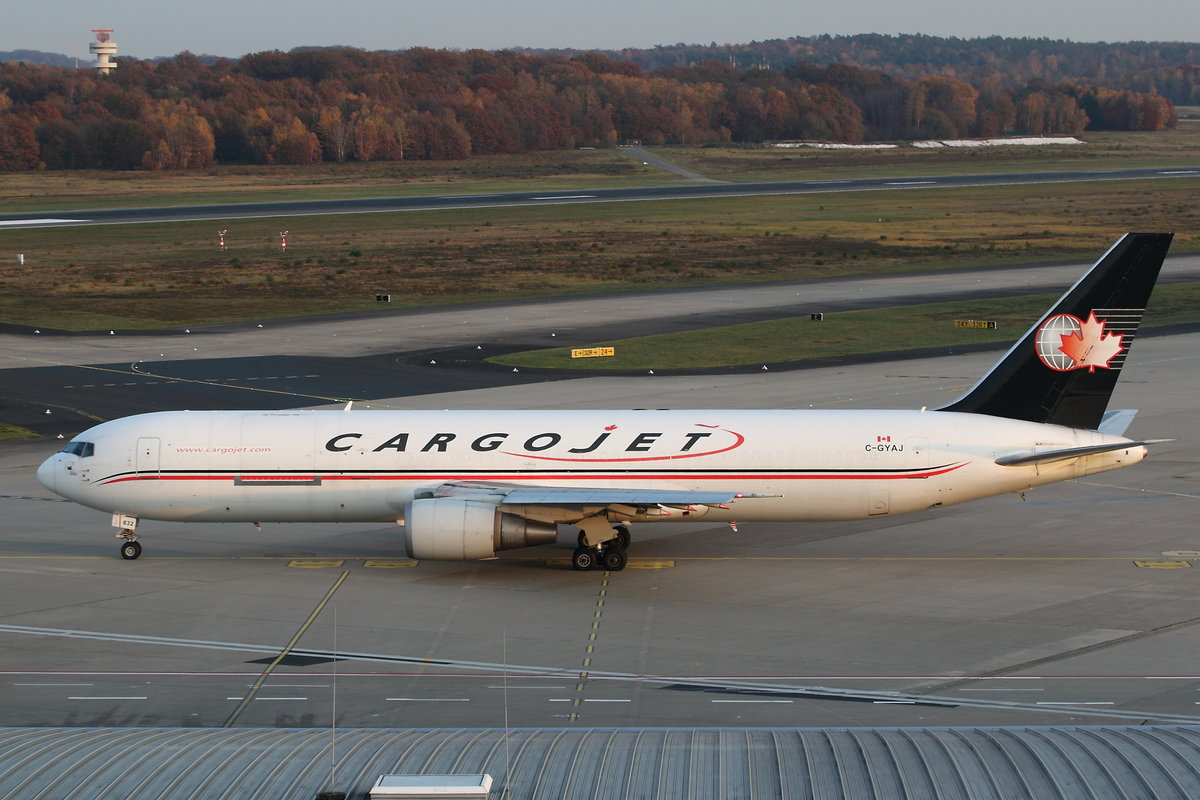 Cargojet Airways, Boeing 767-35E(ER)(BCF), C-GYAJ. Köln-Bonn (EDDK) am 24.11.2019.
