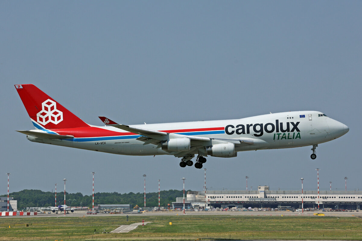 Cargolux Italia, LX-VCV, Boeing B747-4R7F, msn: 34235/1366,  Monviso , 11.Juli 2023, MXP Milano Malpensa, Italy.