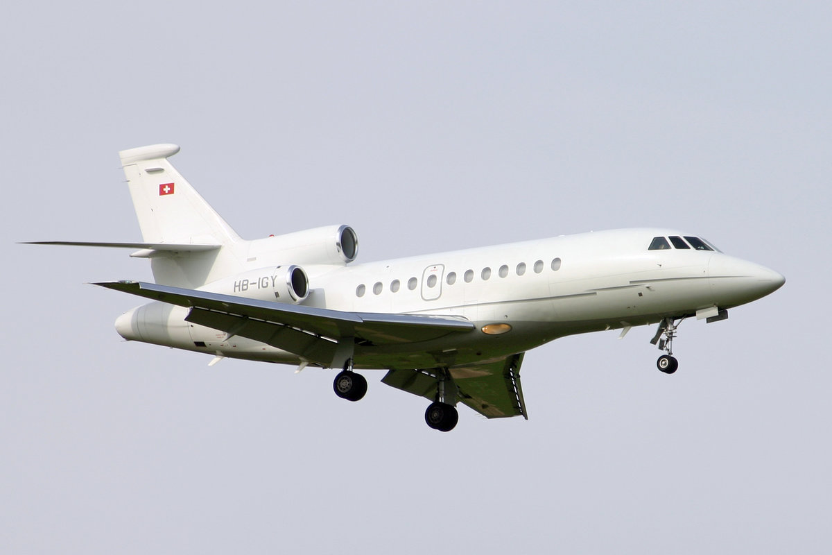 Cat aviation, HB-IGY, Dassault, Falcon 900EX, msn: 095, 19.April 2006, ZRH Zürich, Switzerland.