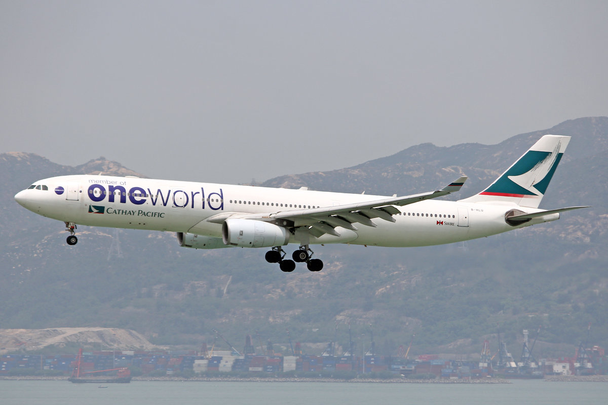 Cathay Pacific Airways, B-HLU, Airbus A330-343X, msn: 539, 14.April 2014, HKG Hong Kong.