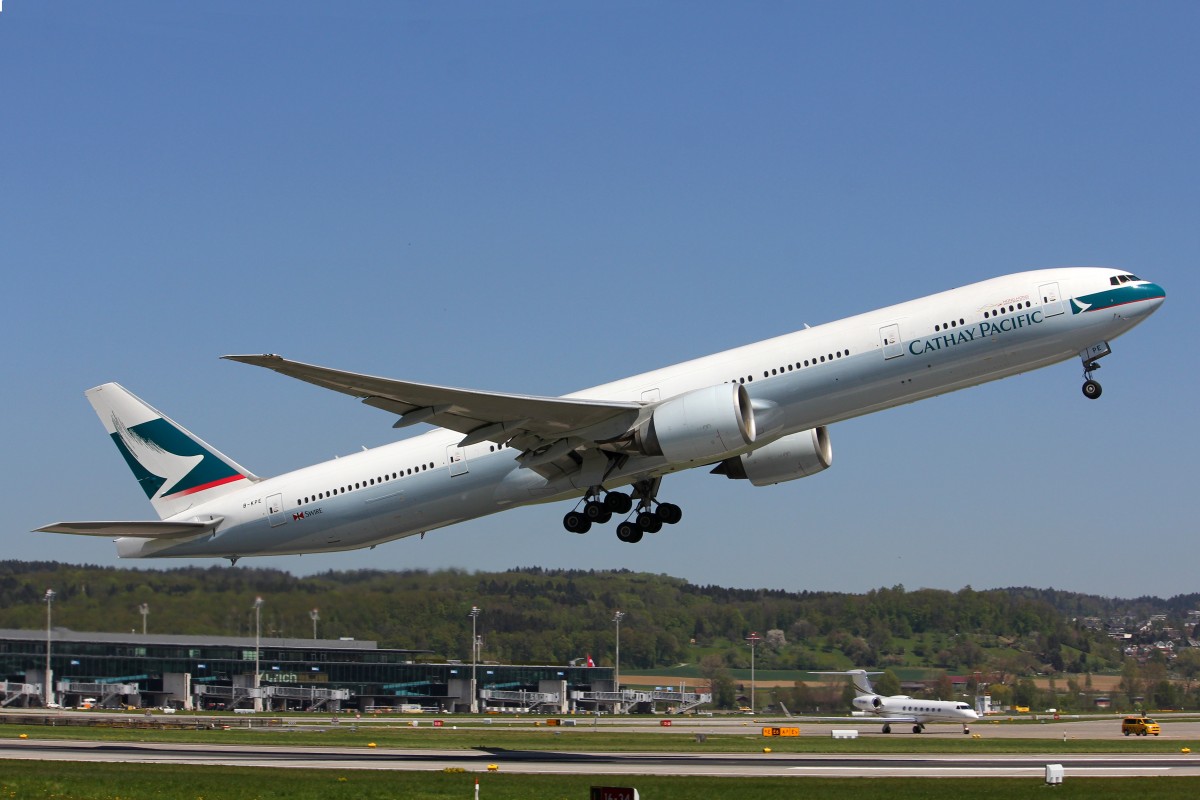 Cathay Pacific Airways, B-KPE, Boeing B777-367ER, 24.April 2015, ZRH  Zürich, Switzerland.