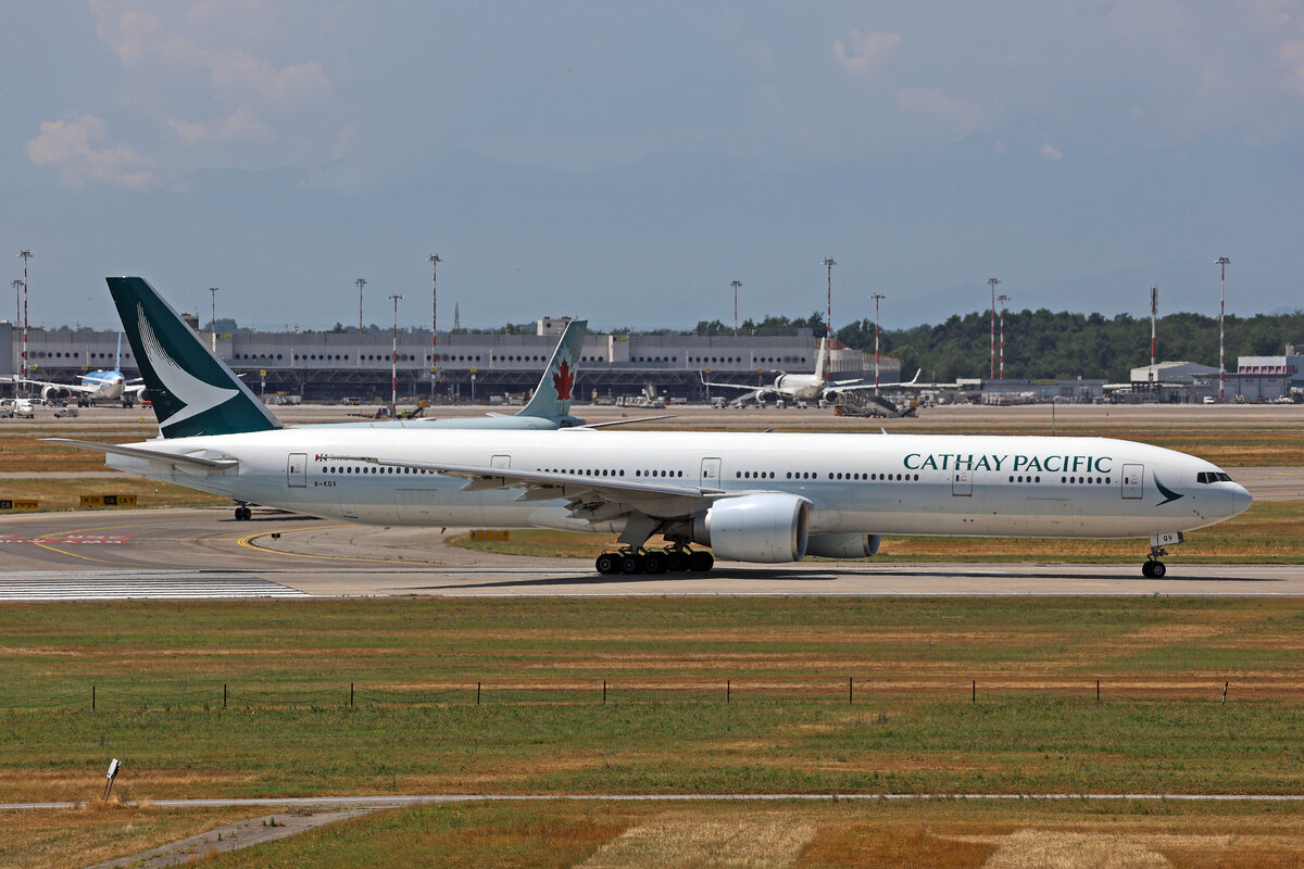 Cathay Pacific Airways, B-KQV, Boeing B777-367ER, msn: 41765/1273, 03.Juli 2025, MXP Milano Malpensa, Italy.
