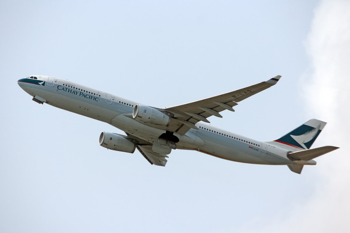 Cathay Pacific Airways, B-LAQ, Airbus A330-343X, msn: 1349, 18.April 2014, HKG Hong Kong.