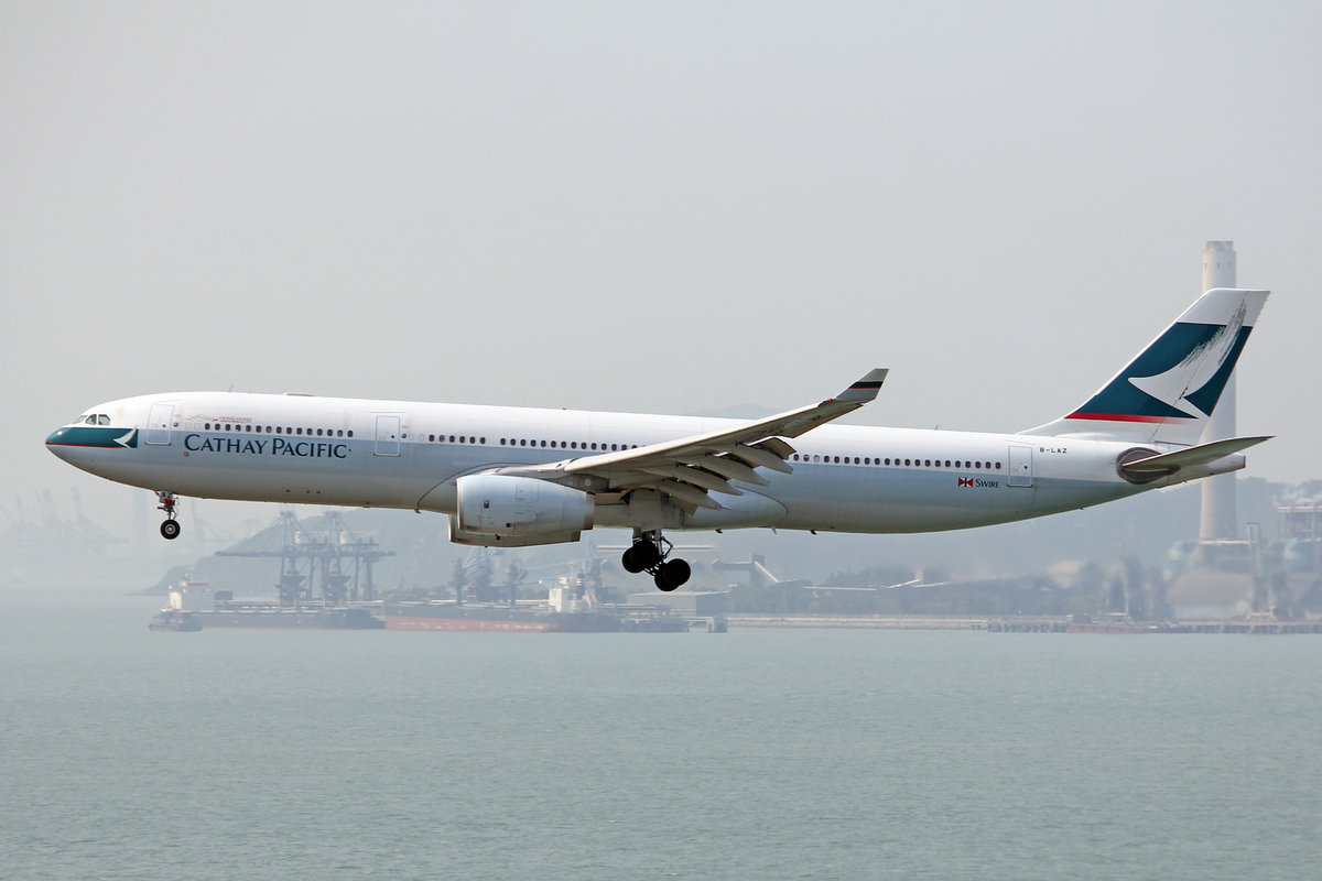 Cathay Pacific Airways, B-LAZ, Airbus A330-343X, msn: 1387, 18.April 2014, HKG Hong Kong.