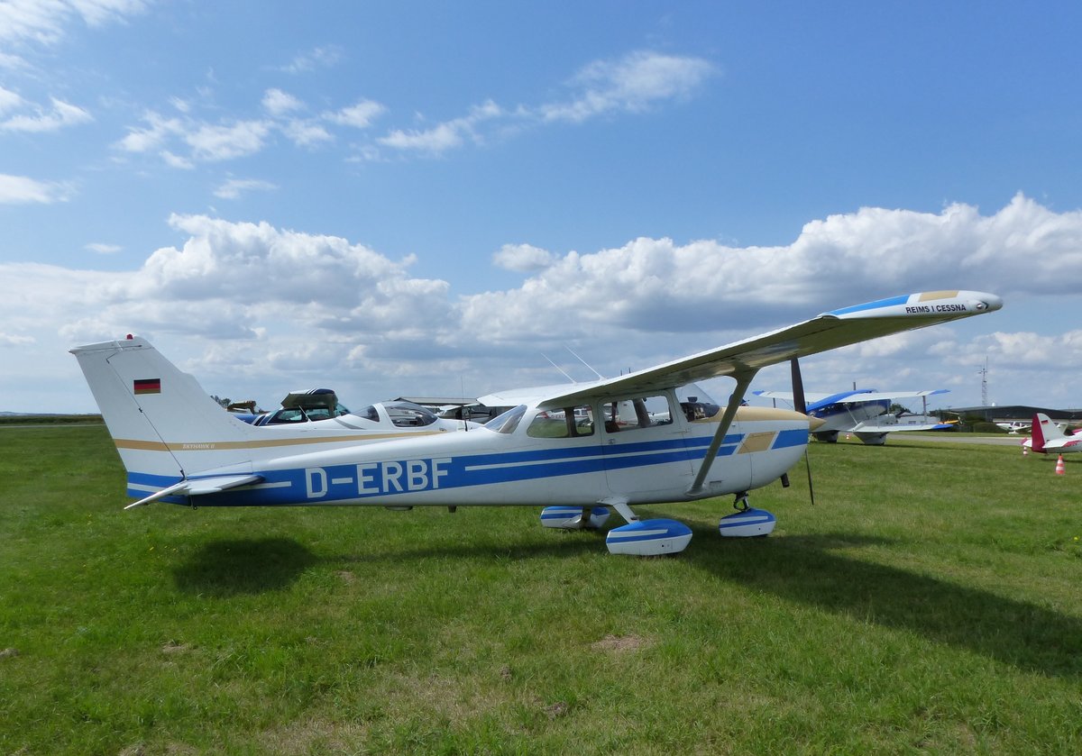 Cessna 172 172 N Skyhawk II, D-ERBF, Flugplatz Gera-Leumnitz (EDAJ) am 16.8.2019