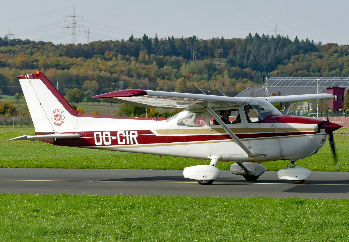 Cessna 172 N SkyHawk, OO-CIR taxy in EDRK - 16.10.2017