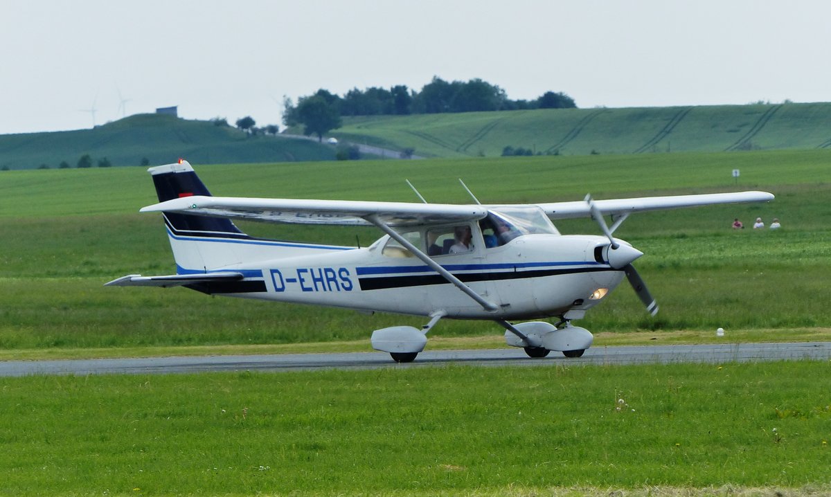 Cessna 172 Skyhawk, D-EHRS, Flugplatz Gera (EDAJ), 21.5.2017