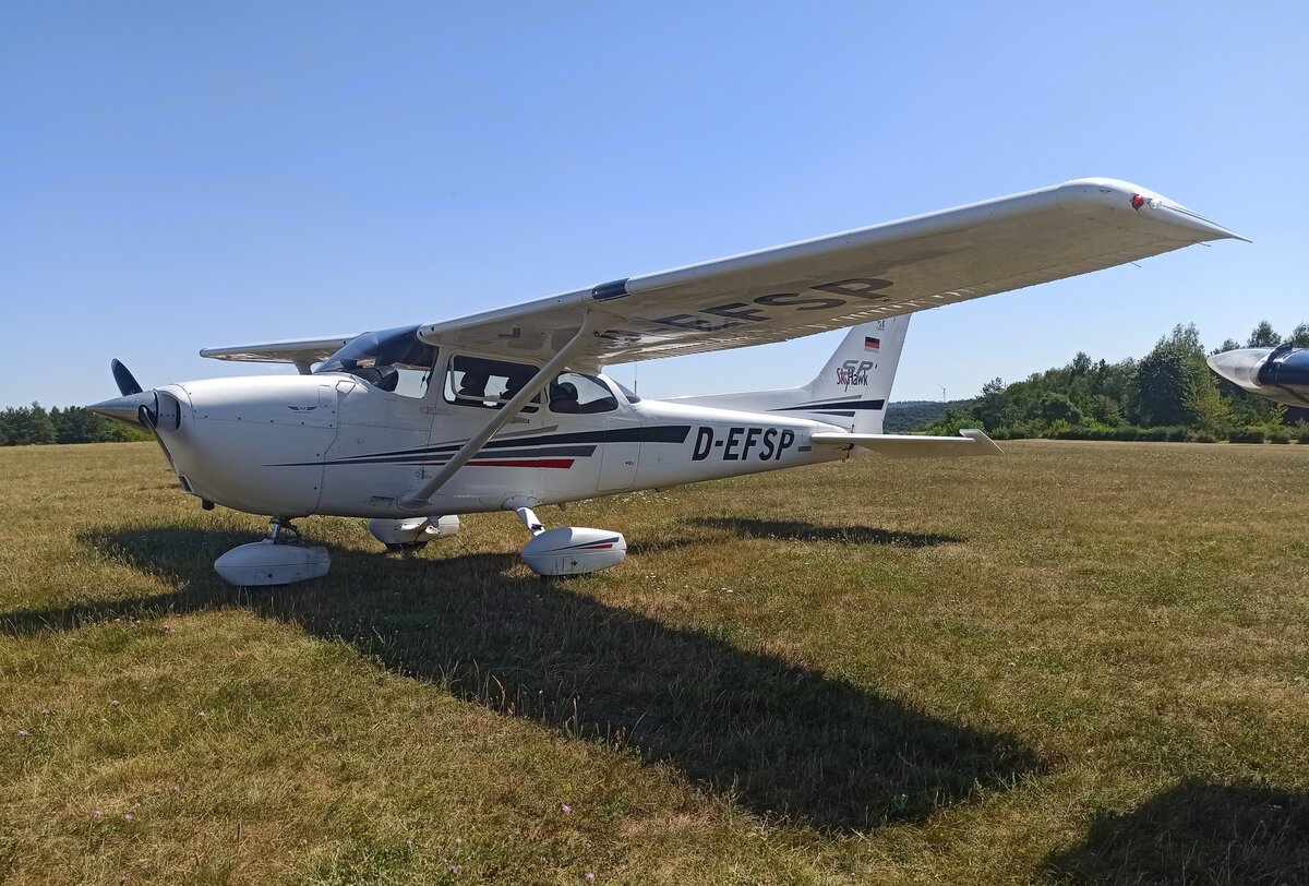 Cessna 172 SP Skyhawk, D-EFSP, Flugplatz Hammelburg (EDFJ), 12.7.2026