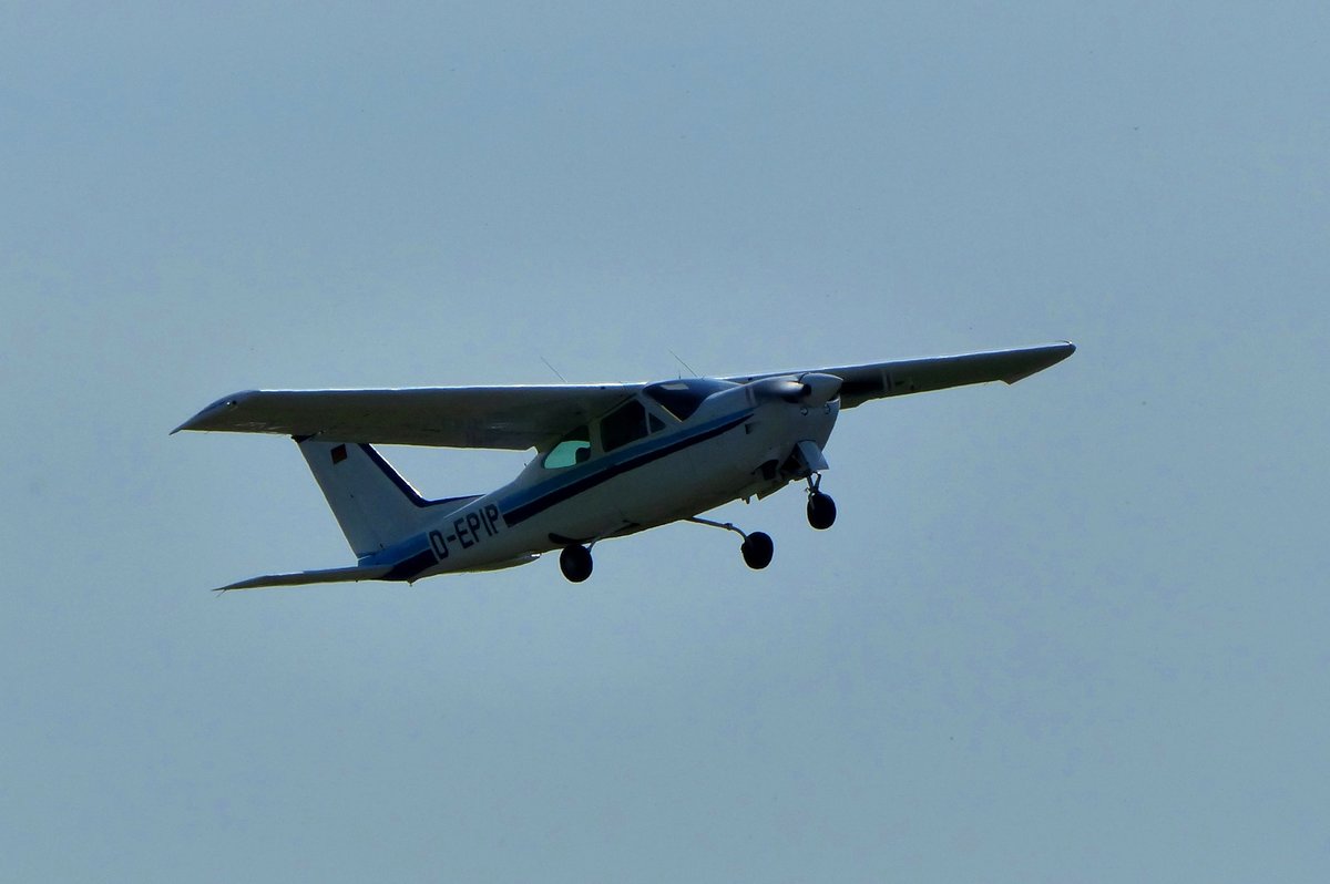 Cessna 177 Cardinal RG, D-EPIP gesartet in Gera(EDAJ) am 10.5.2018