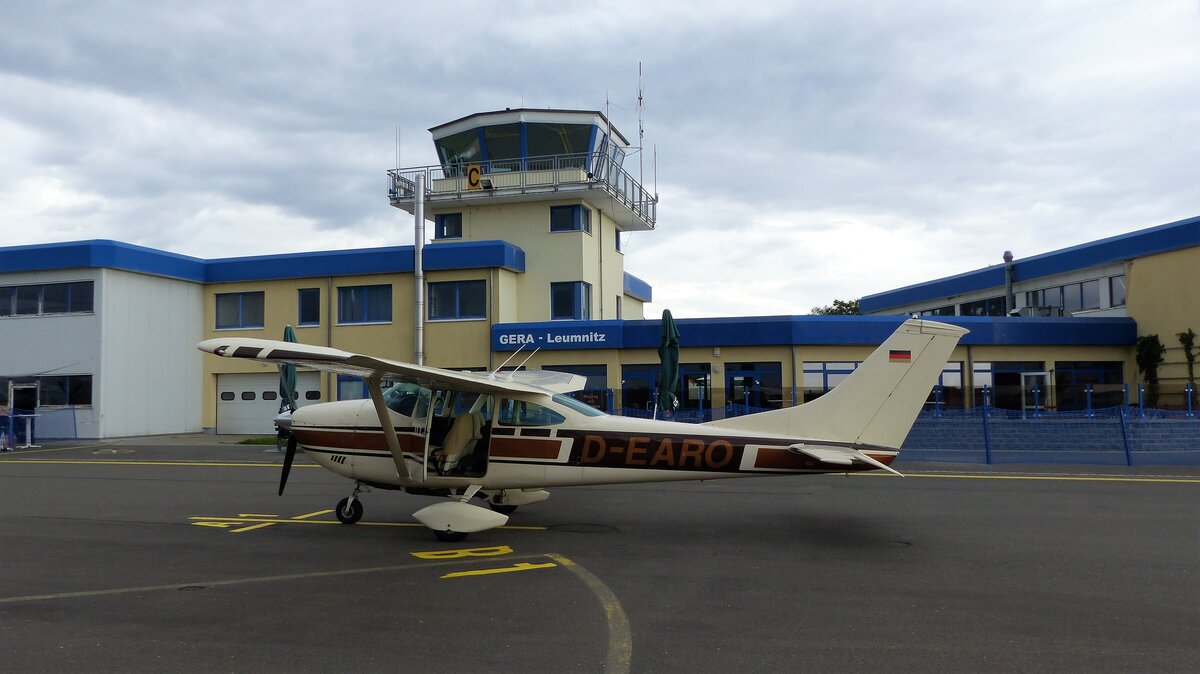 Cessna 182 Skylane, D-EARO, Flugplatz Gera (EDAJ), 12.8.2023